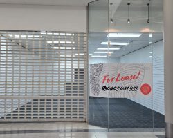 T20 Front of shop